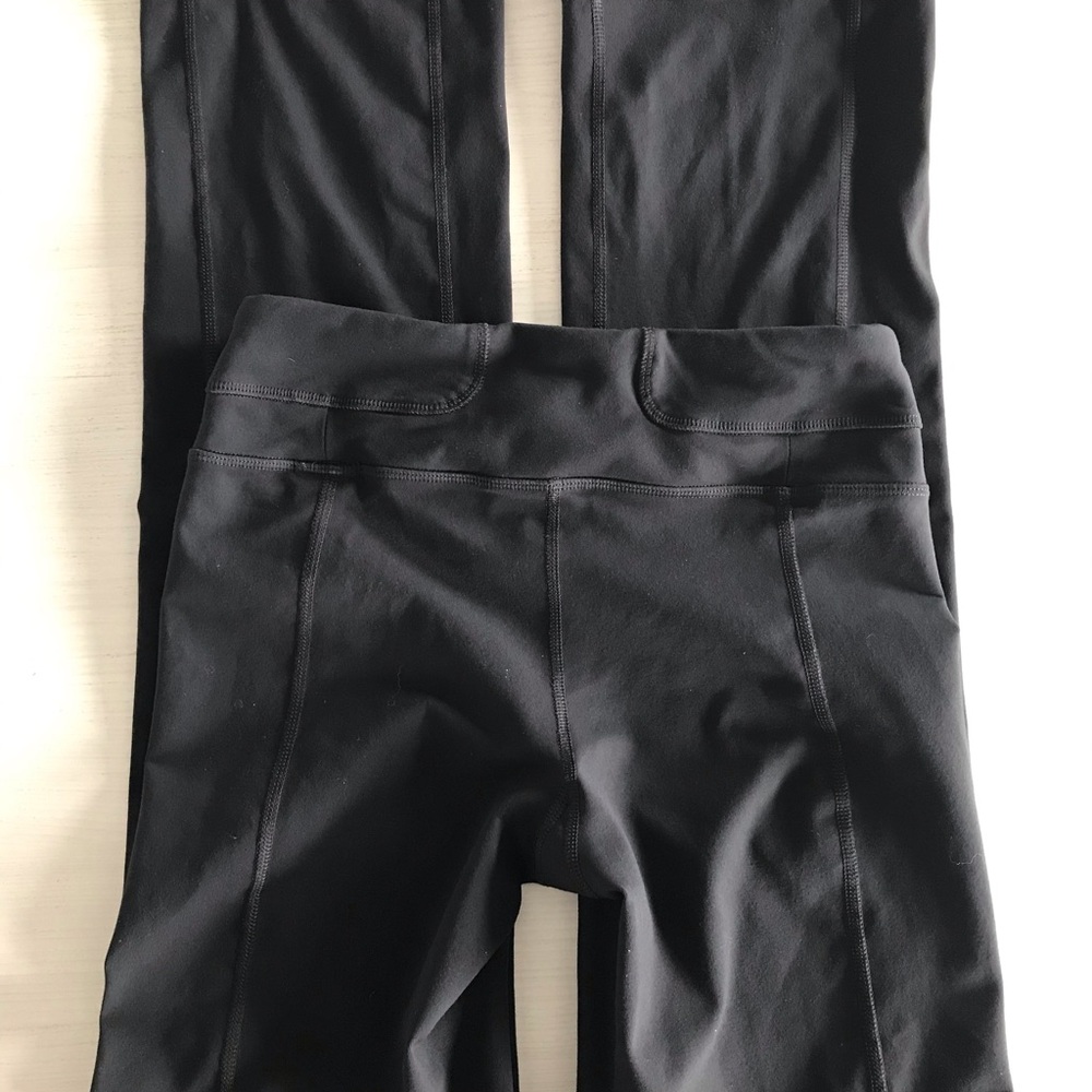 Lolë pant - Picture 2 of 3
